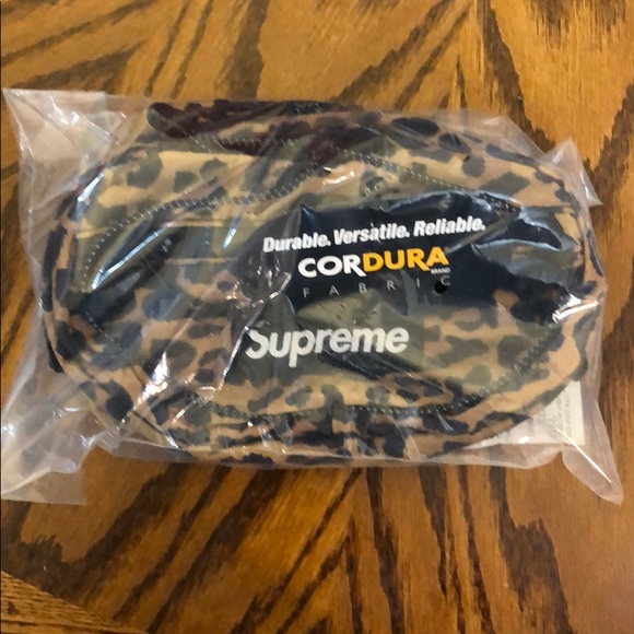 Supreme Waist Bag Leopard FW20 - Picture 4 of 6